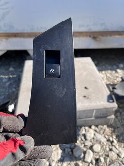 Opel Astra J 09-15 diely interiéru radio,packy,panel,vypínac - 14