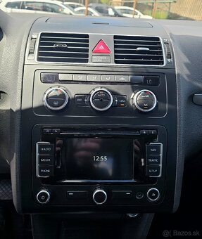 Volkswagen Touran 2.0 TDI Comfortline DSG - 14