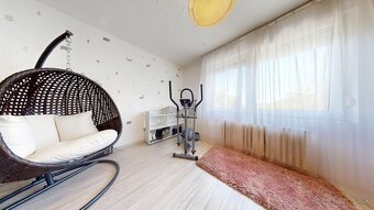 Dvojgeneračný RD, pozemok 576m, bazén, garáž,ul. Pod Lipovým - 14
