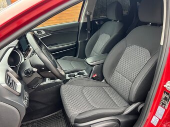 Kia Ceed 1.6 CRDi MHEV Gold - 14