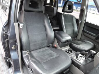 Mitsubishi Pajero 3,2 Di-D Aut. 4x4 Kůže 7.míst ČR 2006 - 14
