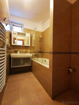 NA PREDAJ 3 IZBOVÝ BYT BRATISLAVA PASIENKY BAJKALSKÁ - 14