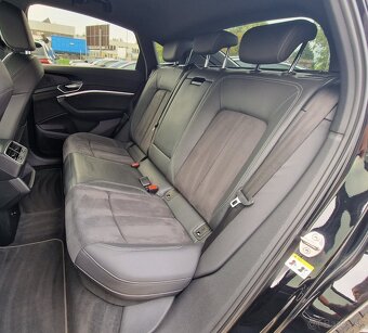 AUDI E-TRON 50 QUATTRO S LINE, 230KW, BLACK STYLING PACKAGE - 14