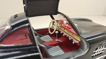 1:18 MERCEDES-BENZ 300SL - 14