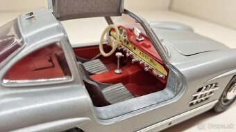 1:18 MERCEDES-BENZ 300SL - 14