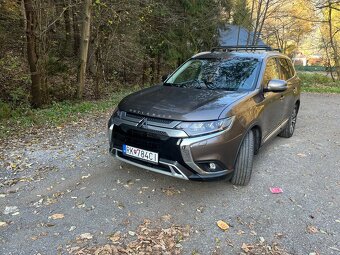 Mitsubishi Outlander - 14