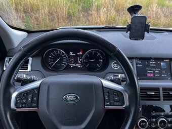Land Rover Discovery Sport SUV 110kw/150ps Automat 9st. - 14