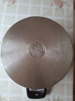 Predam hrnce a kuchtu - 14