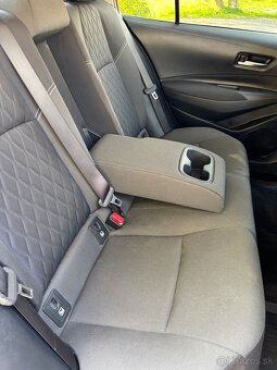 Toyota Corolla 1.5 Dynamic Force Comfort Tech Style v záruke - 14