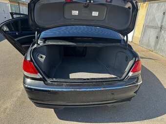 BMW 750i - 14