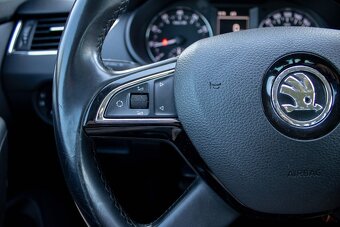 Škoda Octavia Combi - 14