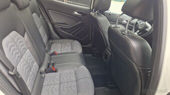 Mercedes-Benz GLA 180 AT Kupovaný na SK, Panorama - 14