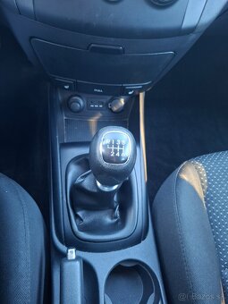 Hyundai i30 1.6 CRDi (2011) - 14