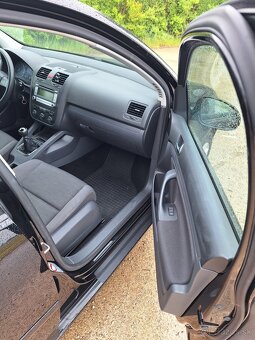 VW Golf 5 1,4 16V - 14