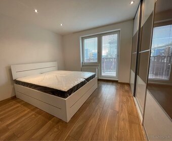 Dubová posteľ - úložný priestor, výklopné rošty - 14