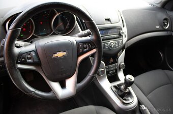 Chevrolet Cruze 1.8 16V LT - 14