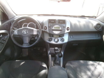 TOYOTA RAV4 2.2 D 4x4 - 14