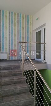 Prenájom: komerčný priestor 28 m2, v centre B. Bystrice, Nám - 14