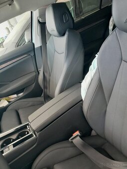 Skoda Superb 4 combi 2,0TDI 110 kw L&K - 14