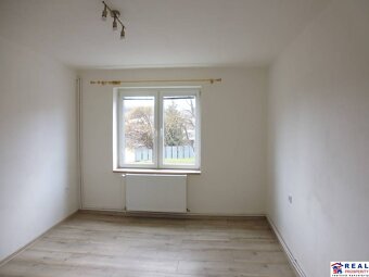 MALÝ ŠARIŠ: Novo-zrekonštruovaný 3-izbový byt so spotrebičmi - 14
