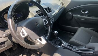 Renault megane combi 2015 - 14