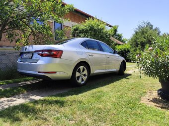 Škoda Superb 2,0 TDI - 14