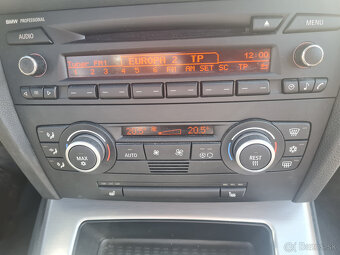 BMW Rad 3 Touring 2.0i, automat - 14