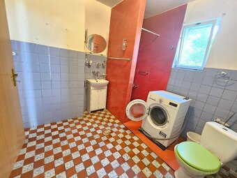 Veľkorysý RD aj pre dve generácie v obci Hrušovany - 14