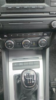 Škoda Octavia combi 2,0Tdi 110kw - 14