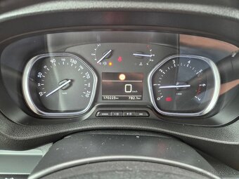 Citroen Jumpy L3H1 ExtraLong 2.0HDi/122hp 6 miestne - 14