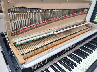 RHODES MARK II SeventyThree rok 1979 - 14