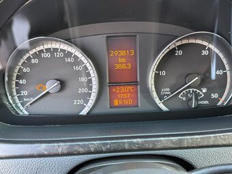 Mercedes Viano V6 3.0D automat r.2013 luxuryline - 14