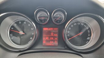 Opel Cascada 1,6T Cosmo 125kw M6 cabrio - 14