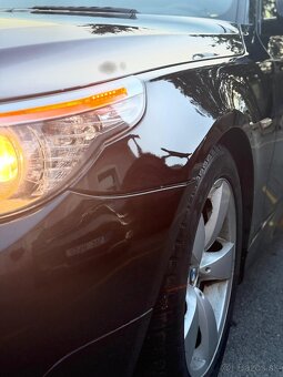 BMW 535d e61, Čr, 2. majitel, kombi, panorama atd - 14