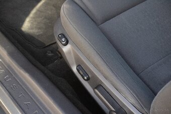 Ford Mustang 155kW (2004) - 14