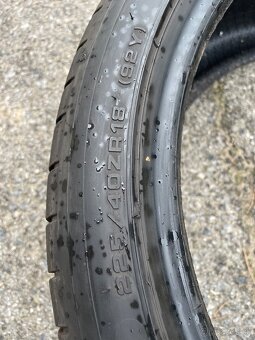 Predám letné športové pneu Dunlop Sportmaxx RT2 R 18 - 14