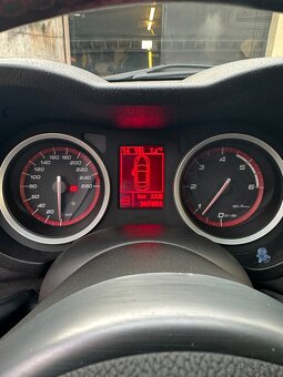Alfa romeo 159 2.4 jtdm - 14