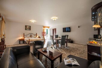 EXKLUZÍVNE - PREDAJ - HOTEL Liptovský Ján, 25 izieb, 7334 m2 - 14