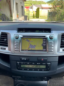 Toyota Hilux 3.0 D4D Invincible ,,REZERVOVANÁ,, - 14