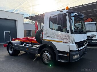 Mercedes Benz Atego 1218 hákový nosič kontajnerov - 14