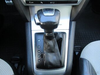 Škoda Octavia Combi 2.0 TFSI RS DSG - 14