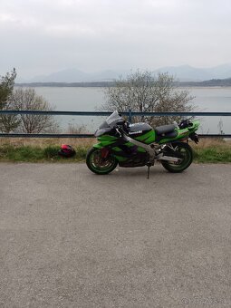 Kwaki ZX9R E2 2001. - 14