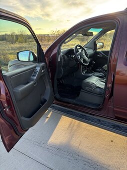 Nissan Pathfinder - 14