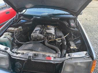 Mercedes C200D,Typ 124.120 = Mercedes-Benz W124 200D (OM601) - 14