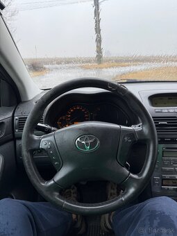 Toyota Avensis 2.0 D-4D - 14