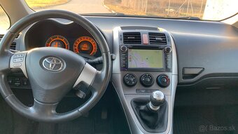Toyota Auris 2.0 D-4D - 14