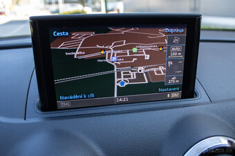 Audi A3 1.8 TFSI Quattro 4x4 benzín - 14