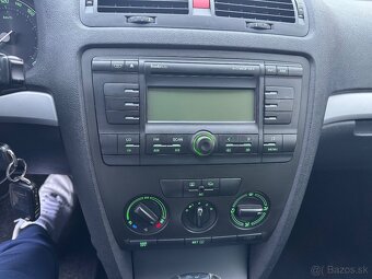 ŠKODA OCTAVIA 2 2.0 TDI 103KW DSG ELEGANCE - 14