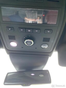 Predam VW Touareg 4.2 TDi V8 EXCLUSIVE - 14