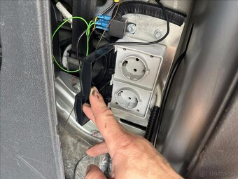 Volkswagen Caddy 1.6 TDI 75kW 2012 147370km AUTOMAT 5MÍST - 14